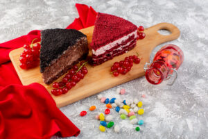 Red Velvet vs Chocolate Cake: Unveiling the Flavor Secrets | DishSweet